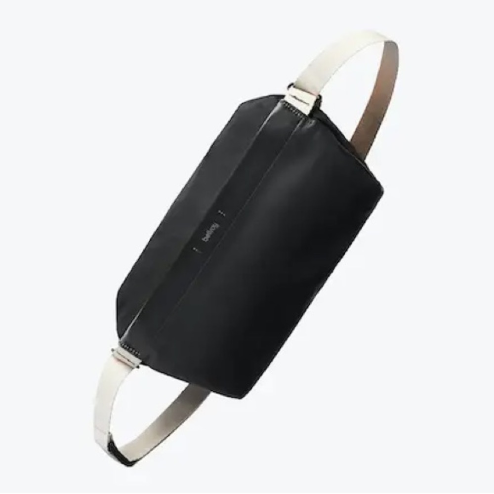 Bellroy premium leather sling 4L great gift for the traveller